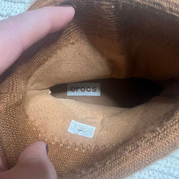 CROCS 11554 Woman 10 Fold Over Ankle Boot Suede Leather Tan Winter Buckle Boho - Picture 12 of 16